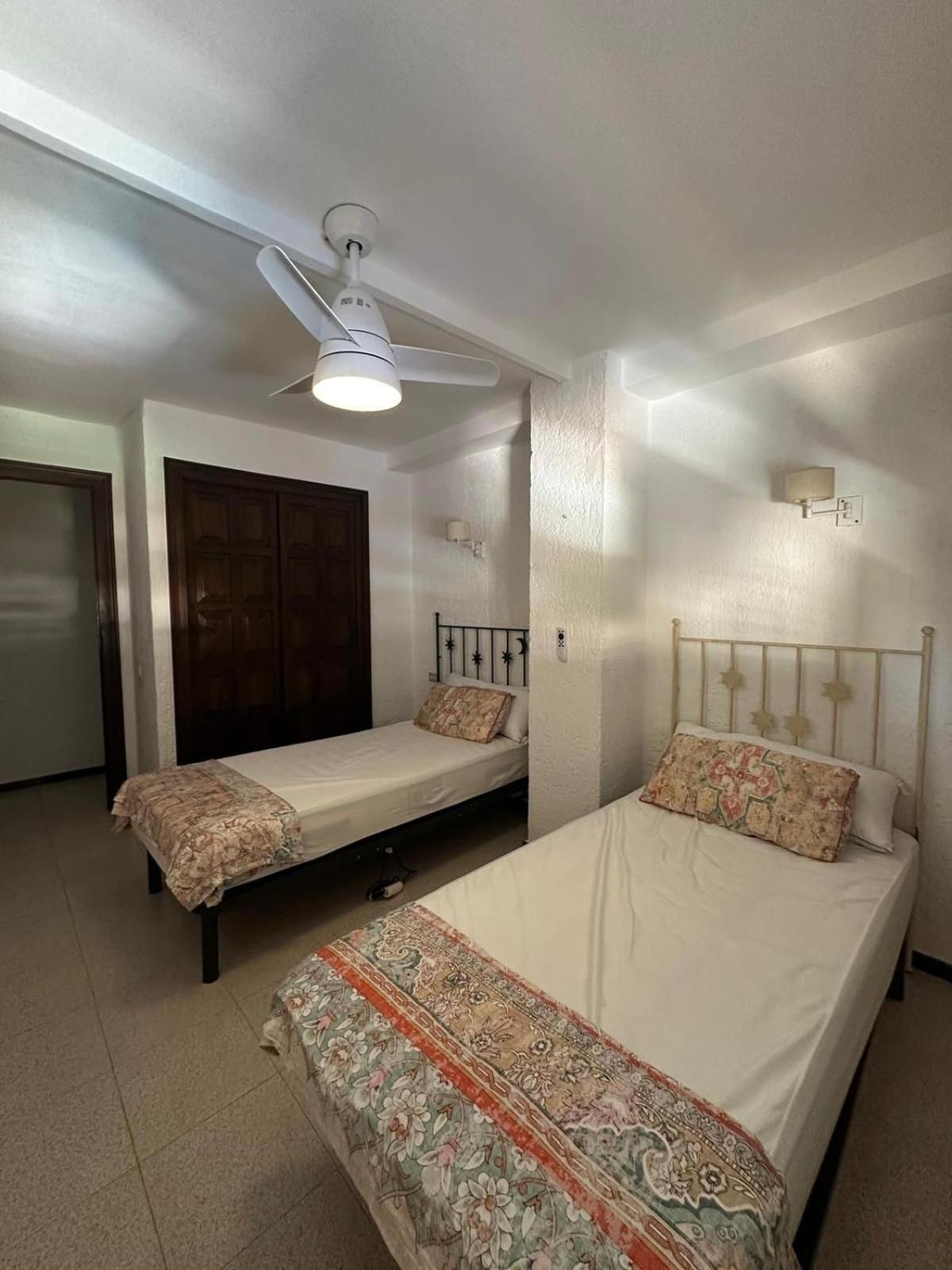 Torre Azafata Apartment Arenales del Sol Luaran gambar